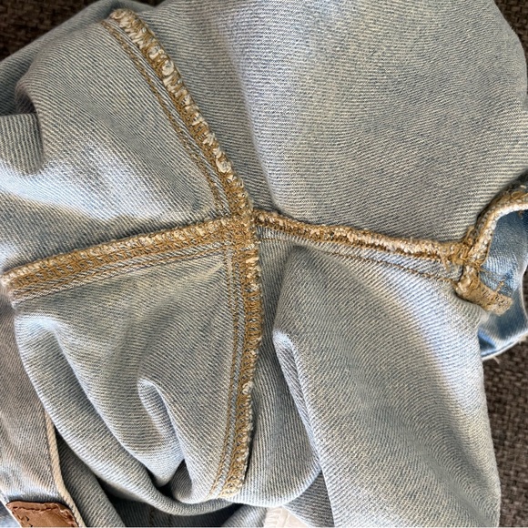 SOLD🧾🍒 SIZE 4 AMERICAN EAGLE MOM JEANS - Picture 7 of 15